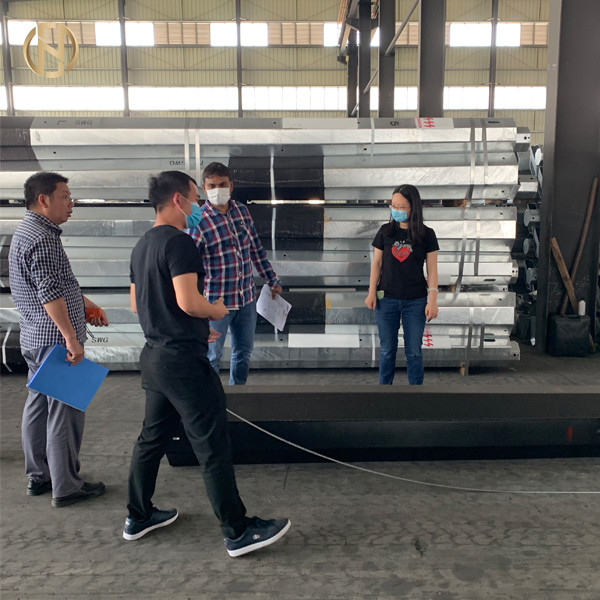 Laatste bedrijfsblogs Welkom Indiase gasten in onze fabriek!