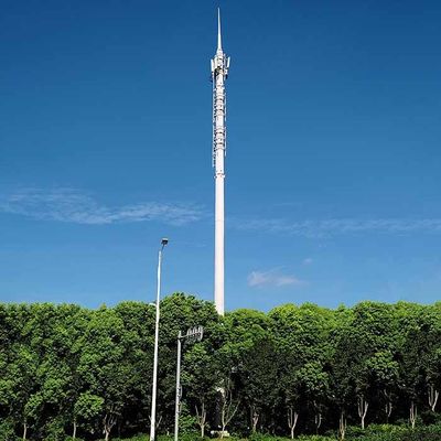 Hot Dip gegalvaniseerde telecommunicatiepost met aanpasbare hoogte en windontwerp