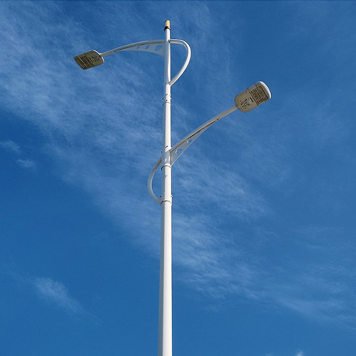 Gegalvaniseerd staal enkel- of dubbelarm 20 voet straat licht paal met verf