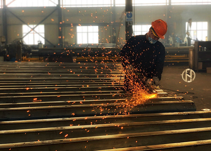 Hot-Dip gegalvaniseerde CCTV-camera paal met ASTM A123 standaard voor maximale bescherming