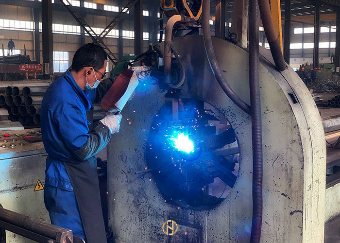 Hot-Dip gegalvaniseerde CCTV-camera paal met ASTM A123 standaard voor maximale bescherming