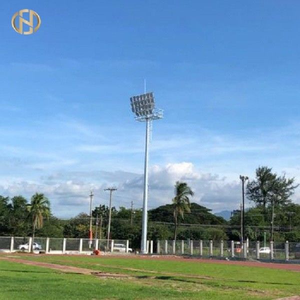 Plein Hoge Mast Pool   25M 35M 40M Flood Light Poles Veelhoekige Vorm