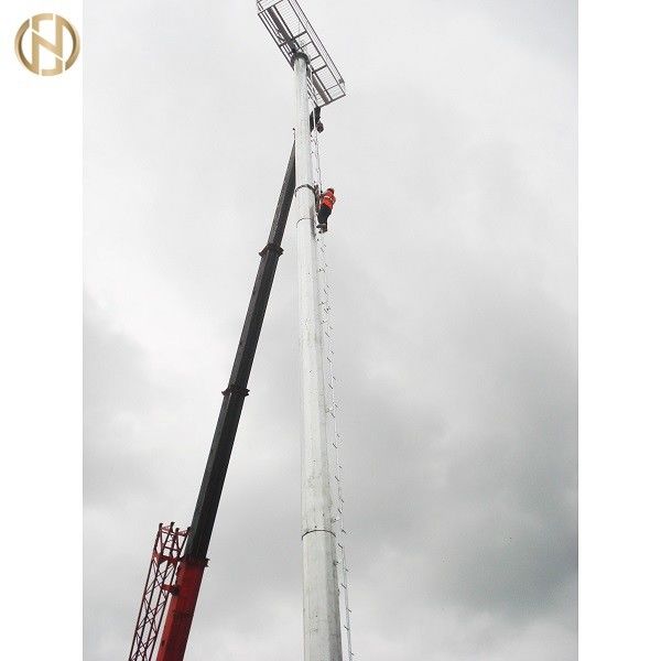 80FT 85FT 90FT Hoge Hoge die de Masttoren van Mastpool bij Stadion wordt geïnstalleerd