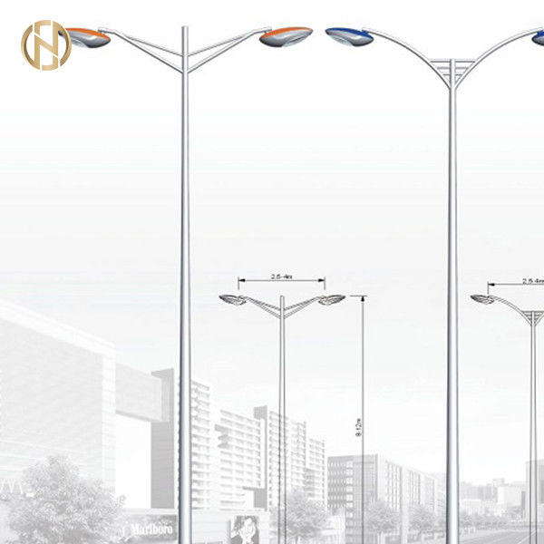Gegalvaniseerde Zonnestraatlantaarn Pool/Staal de Lichte Post van Pool/van de Lamp met Enige of Dubbele Wapens