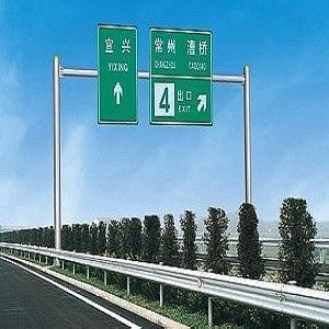 Hot-Dip gegalvaniseerde CCTV-camera paal met ASTM A123 standaard voor maximale bescherming