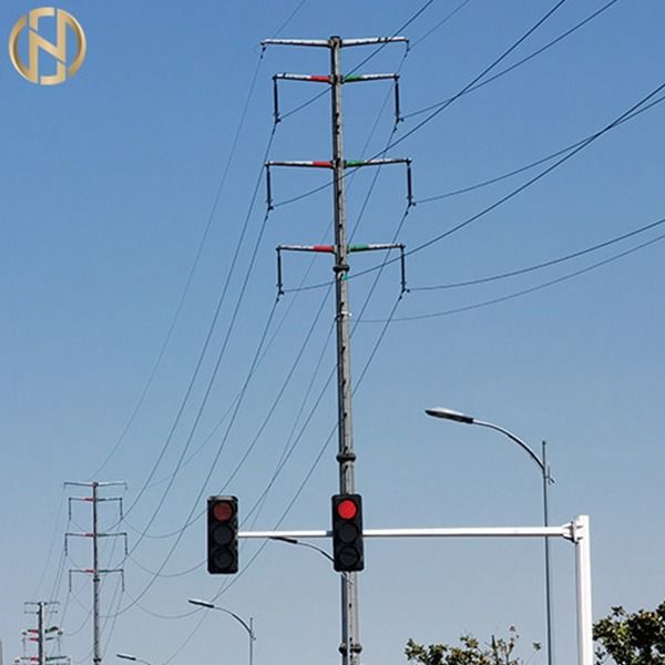 Veelhoekig Vormverkeerslicht Pool 6M X 12M Signal Light Pole met Wapen