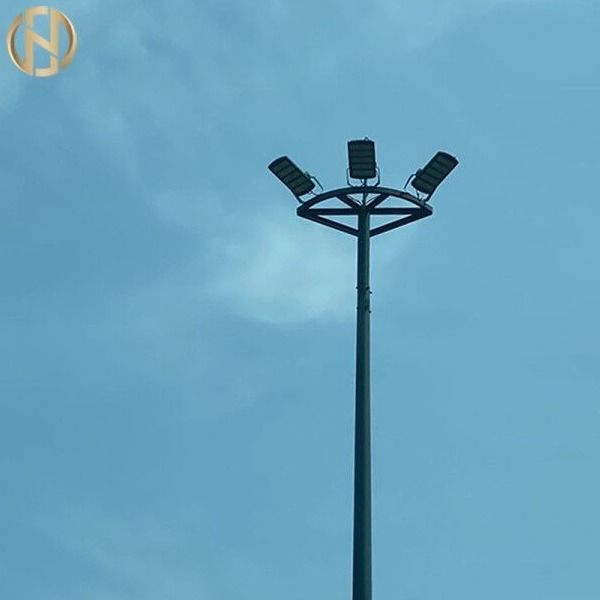 10mm Pool van de de Mastverlichting van de Dikte de Hete Gegalvaniseerde Onderdompeling van Veelhoekige Straat Hoge